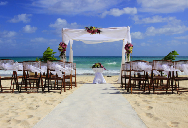 Svatební obřad na pláži