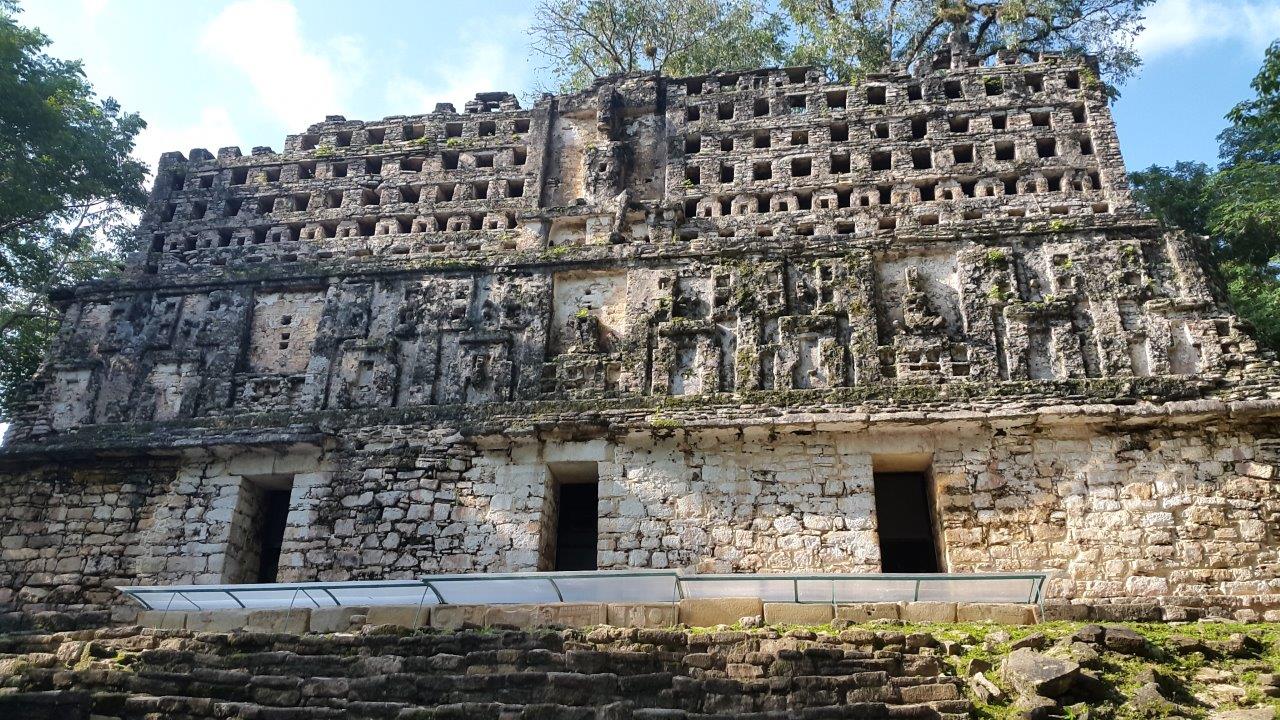 Yaxchilan - pozůstatky mayského města